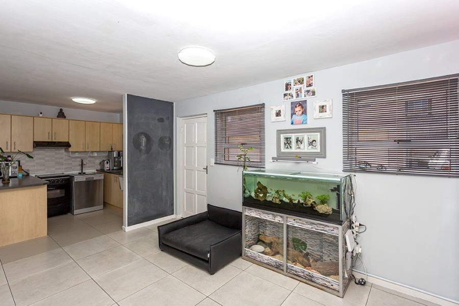 2 Bedroom Property for Sale in Table View Western Cape